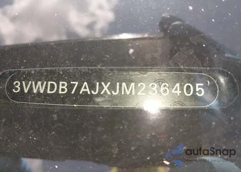 2018 Volkswagen Jetta 1.4T Se/1.4T Wolfsburg Edition from USA, damaged, VIN 3VWDB7AJXJM236405